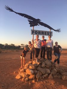 Big sky country out here ... we met up with a squadron of AWPA girls all enroute to our 2018 Perth conference. 